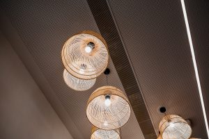 راهنمای انتخاب و خرید لوستر مناسب سقف کوتاه
